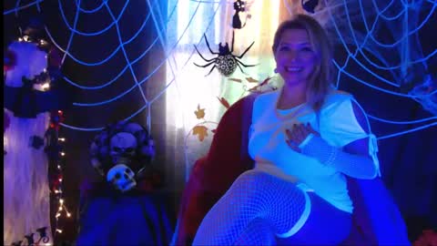 Snapshot of elegancia_ chatting on 10-26-25, 07:20 Elegancia online show from 10-26-25, 07:20