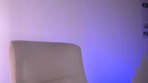 Snapshot of elektra_sky11 chatting on 01-26-25, 01:36 Elektra Sky online show from 01-26-25, 01:36