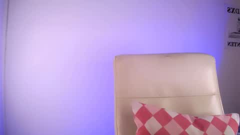 Snapshot of elektra_sky11 chatting on 03-09-25, 03:05 Elektra Sky online show from 03-09-25, 03:05