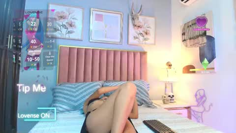 Snapshot of elektrablue_1 chatting on 11-13-25, 07:57 Elektra online show from 11-13-25, 07:57