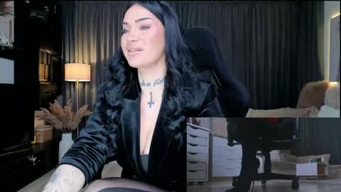 Snapshot of elektravelvet chatting on 03-18-26, 07:11 ElektraSheDemon online show from 03-18-26, 07:11