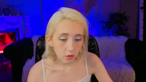 Elen  online show from 04-28-26, 05:12