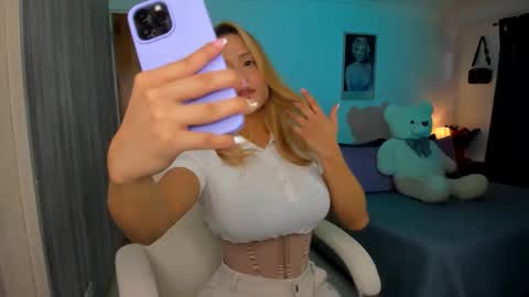 Elena online show from 01-17-26, 08:56