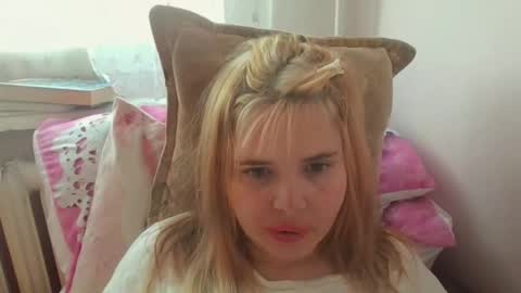 Elena online show from 01-15-26, 01:37