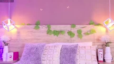 Snapshot of elenagilbert2 chatting on 07-13-26, 03:26 Elena online show from 07-13-26, 03:26