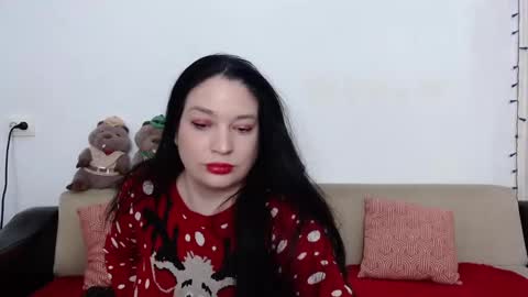 Snapshot of elenatroyy chatting on 12-08-24, 09:19 ElenaTroyy online show from 12-08-24, 09:19