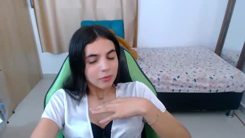 agnes online show from 03-02-25, 12:42