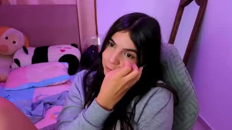 agnes online show from 10-28-25, 07:49