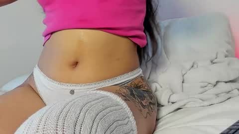 Snapshot of elenna_salvatoree chatting on 04-02-26, 01:09 Elena online show from 04-02-26, 01:09