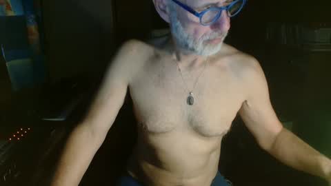 eLeS Dyzer online show from 11-14-25, 06:12