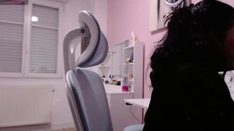 Sandra online show from 12-20-24, 08:45