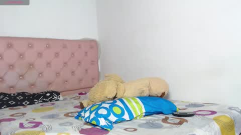 elettra_parisi19 online show from 02-05-25, 11:06
