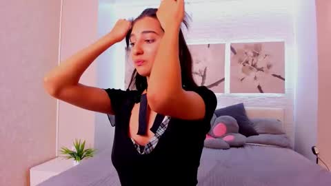 Elfy online show from 10-17-25, 02:19