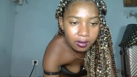 Snapshot of elia011 chatting on 01-17-25, 08:22 elia011 online show from 01-17-25, 08:22