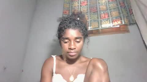 elia011 online show from 11-04-25, 03:27