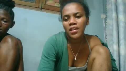 elia011 online show from 11-20-25, 08:30