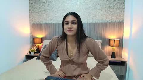 Elia Russell online show from 11-20-25, 03:56