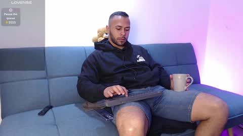 Snapshot of elian1641 chatting on 12-02-24, 05:15 elian online show from 12-02-24, 05:15