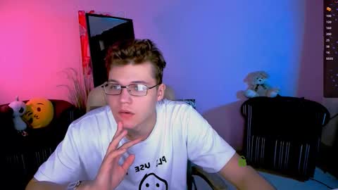 Snapshot of elian_flame chatting on 10-16-25, 05:19 elian_flame online show from 10-16-25, 05:19