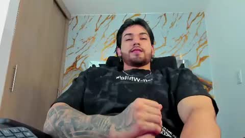 Elian online show from 06-18-26, 04:33
