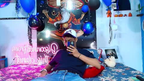 elias_salvatore_ online show from 02-18-26, 04:25