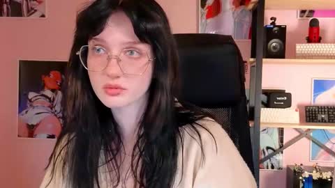 Ellie online show from 09-14-25, 08:08