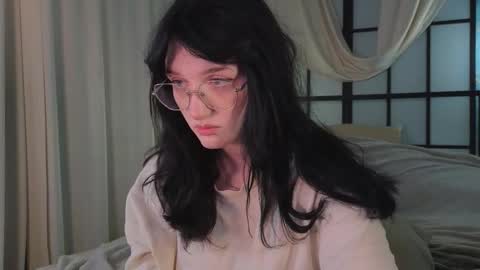 Ellie online show from 09-26-25, 08:24