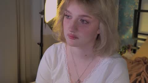 Ellie online show from 03-20-26, 05:23