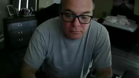 elierpons73 online show from 03-11-25, 07:36