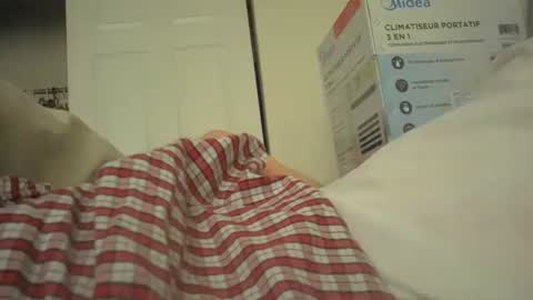 eliexavier123456789 online show from 01-01-25, 06:27