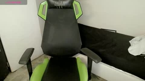 bby-santy online show from 11-20-25, 08:41