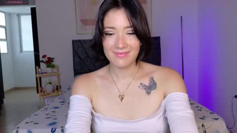 eliiih_ online show from 10-13-25, 09:59