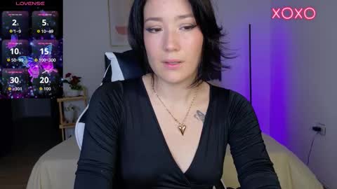 eliiih_ online show from 10-18-25, 03:31