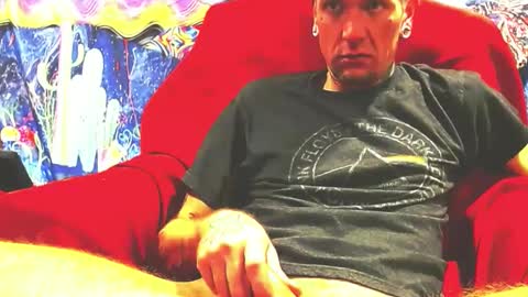 Snapshot of elijablue chatting on 03-08-25, 11:58 Elija Blue online show from 03-08-25, 11:58