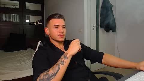 ElijahThorne online show from 01-08-26, 06:26