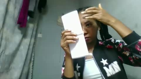 elina981 online show from 02-11-26, 07:13