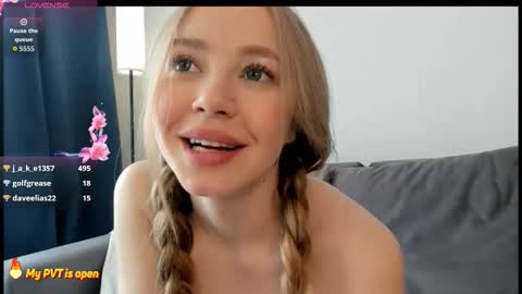 Snapshot of elina_milller chatting on 02-20-26, 06:19 elina_milller online show from 02-20-26, 06:19