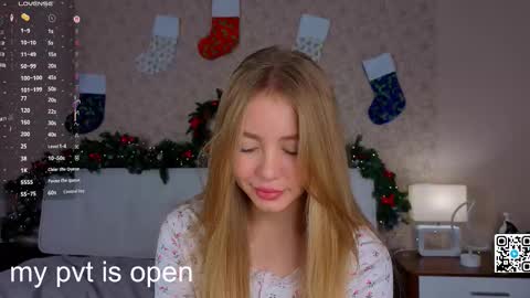 Elina online show from 12-23-25, 02:09