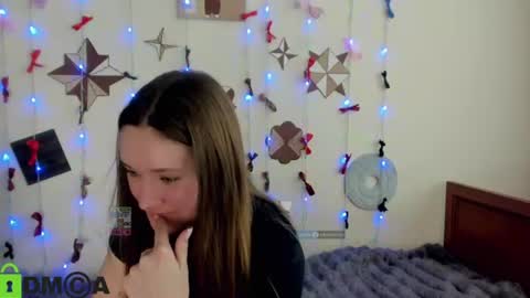 elina_x online show from 06-19-26, 01:04