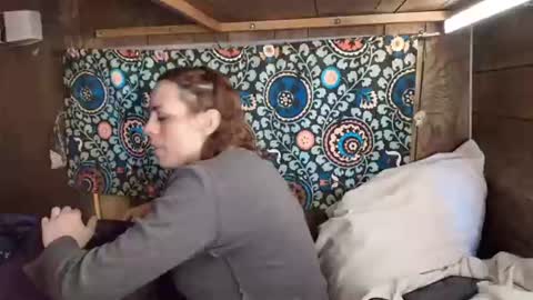 Snapshot of elinalaverins chatting on 06-27-26, 03:44 Elina online show from 06-27-26, 03:44