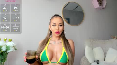 Elina online show from 05-07-26, 06:41