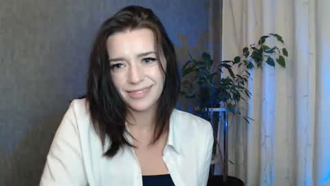 Snapshot of elinapretty chatting on 05-10-26, 12:05 Elina online show from 05-10-26, 12:05