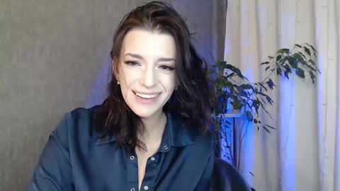 Snapshot of elinapretty chatting on 05-10-26, 10:48 Elina online show from 05-10-26, 10:48