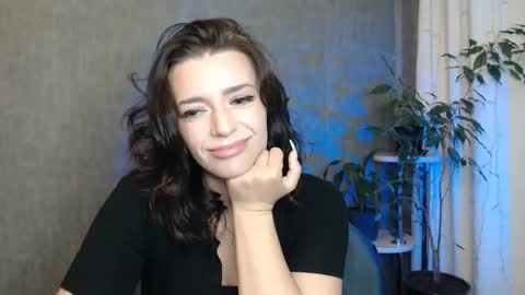 Snapshot of elinapretty chatting on 05-26-26, 11:45 Elina online show from 05-26-26, 11:45