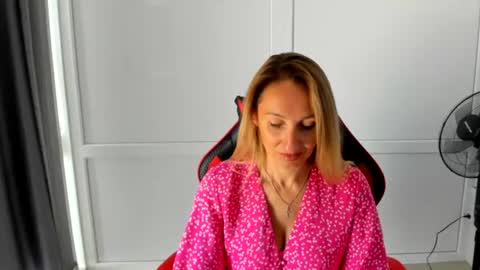 Milena online show from 07-01-26, 06:15