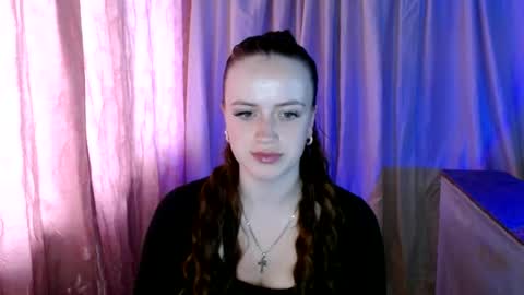Snapshot of elinastar chatting on 06-18-26, 07:52 ElinaStar online show from 06-18-26, 07:52