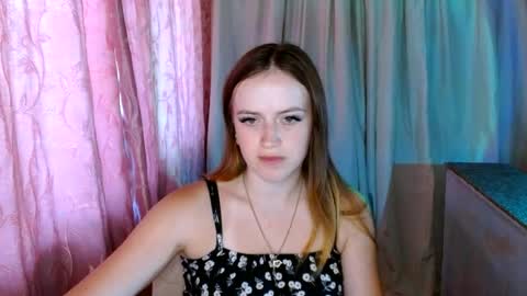 Snapshot of elinastar chatting on 06-30-26, 10:16 ElinaStar online show from 06-30-26, 10:16