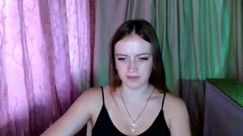 Snapshot of elinastar chatting on 07-15-26, 10:20 ElinaStar online show from 07-15-26, 10:20