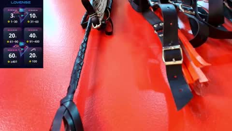 Elinne hendrix  online show from 10-05-25, 12:25