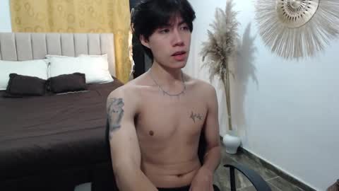 Snapshot of elio_collem chatting on 10-14-25, 07:20 ELIO online show from 10-14-25, 07:20